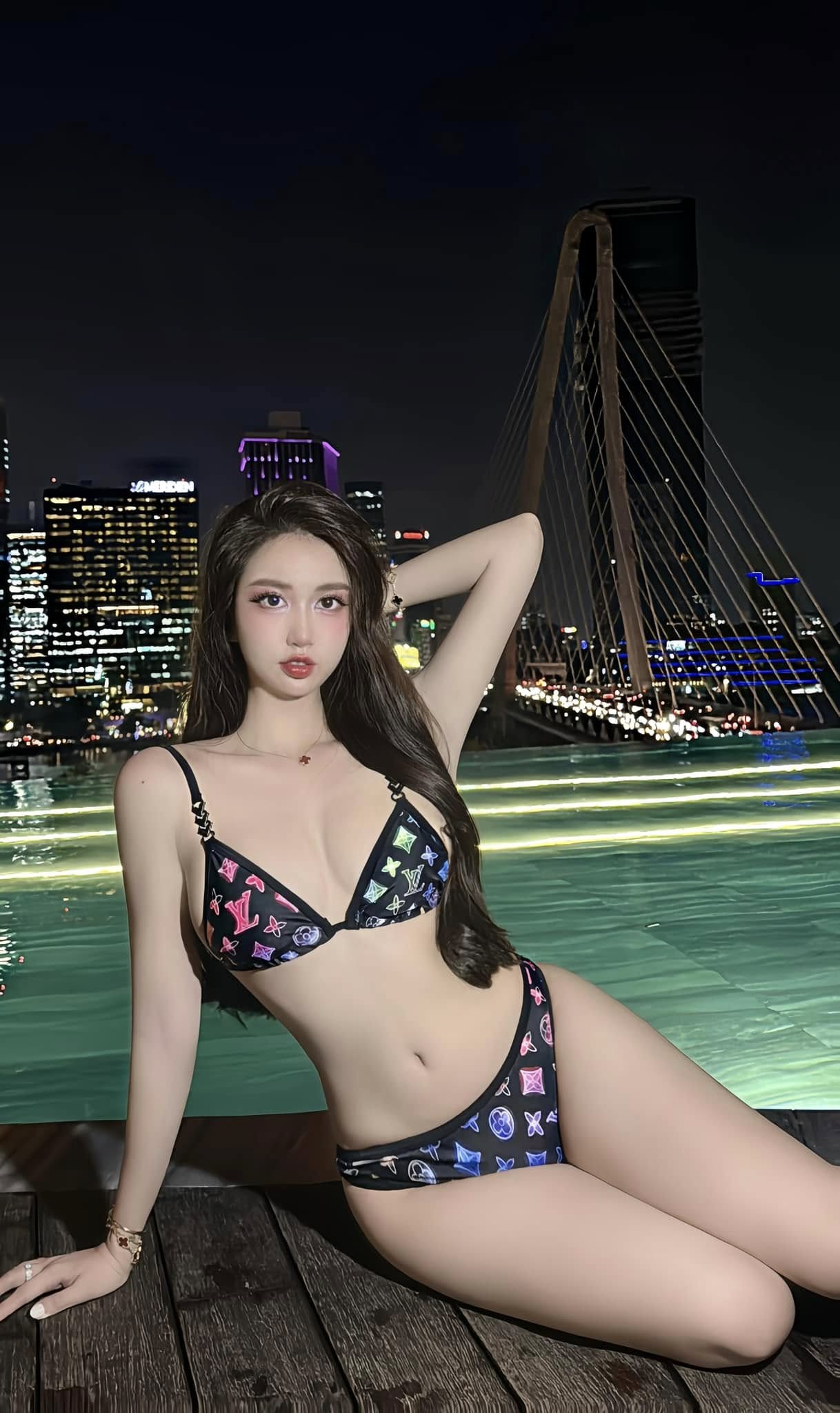 Hồ ngọc ý nhi 1