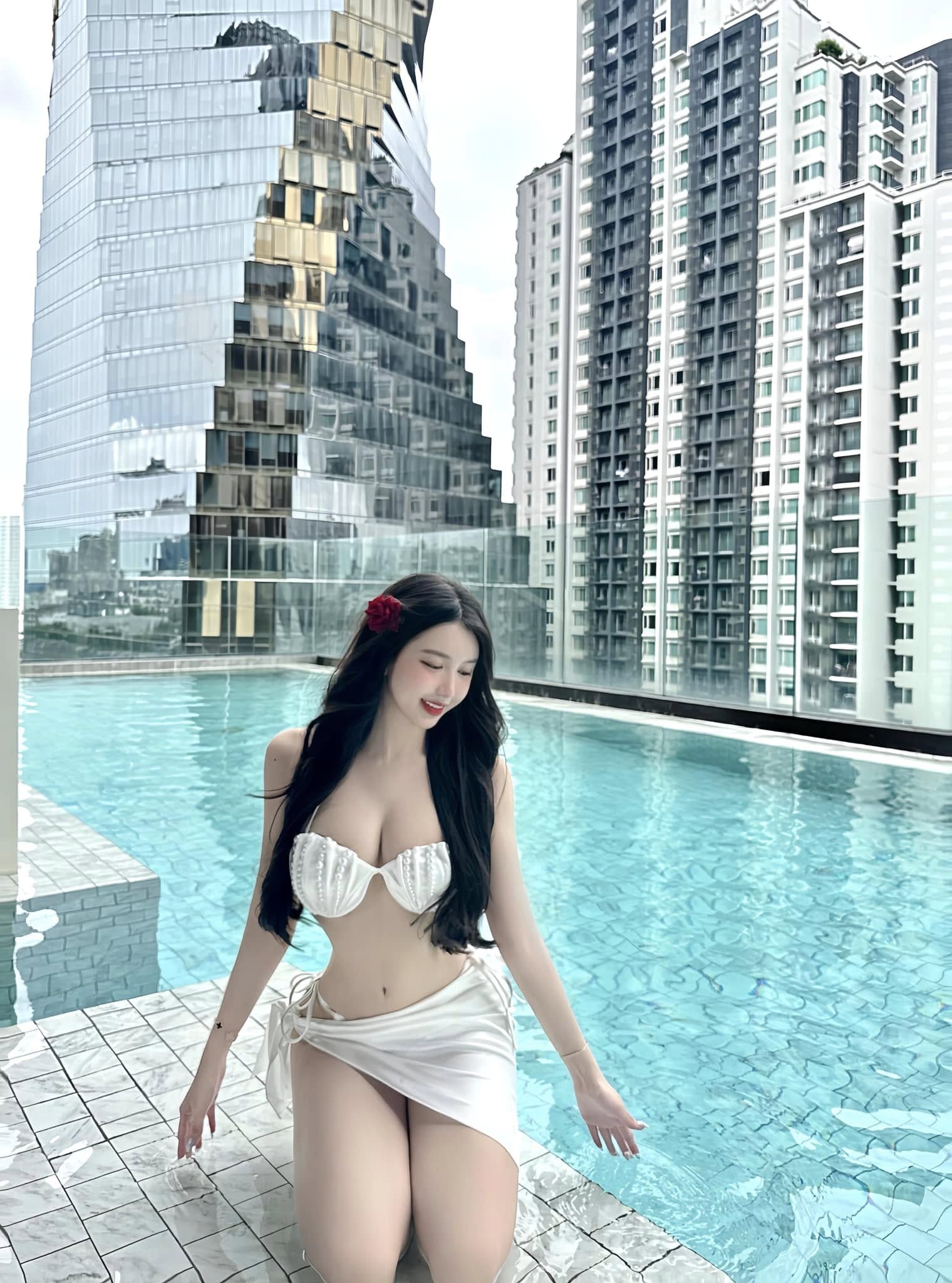Hồ ngọc ý nhi 4