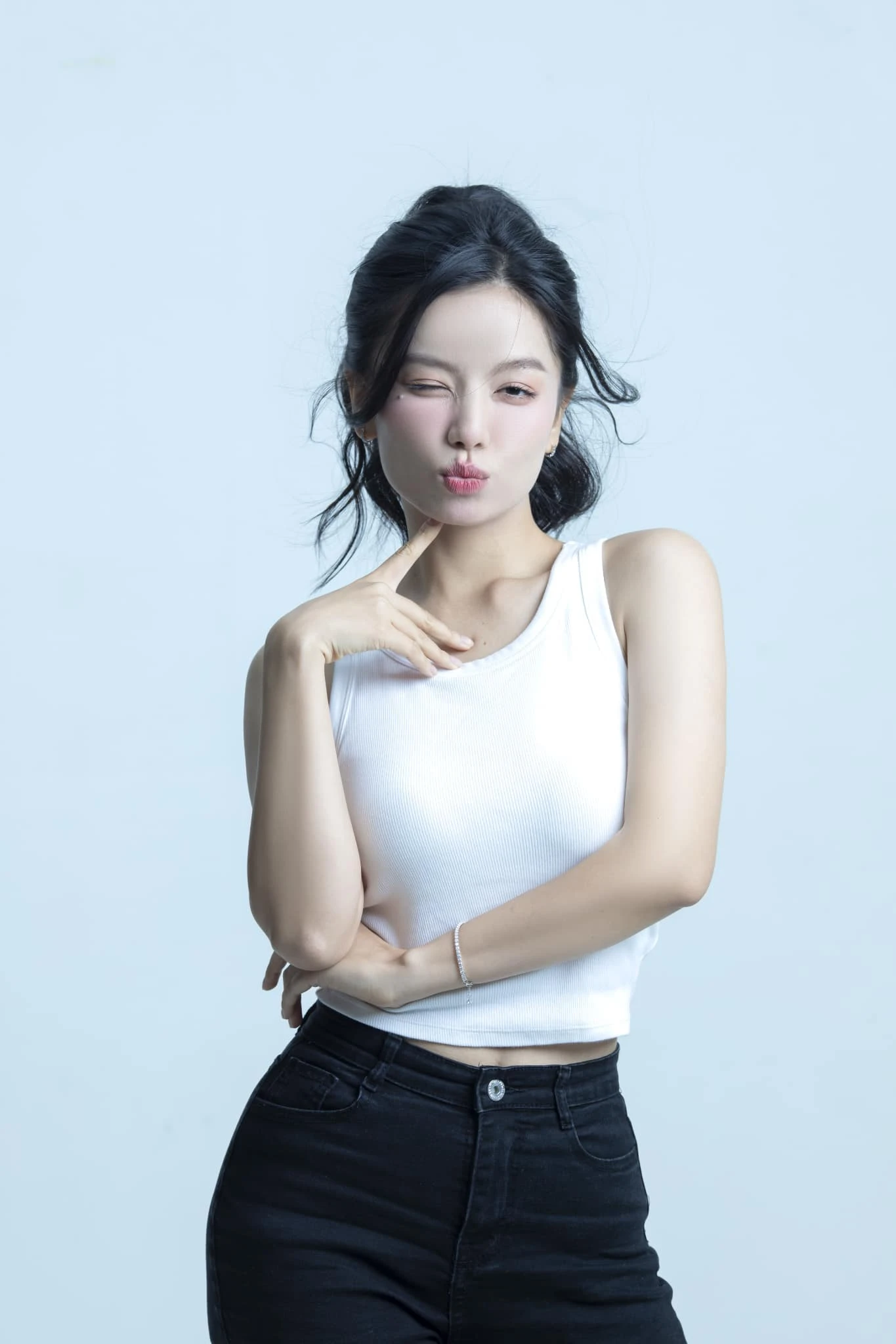 Lê hạ anh 1
