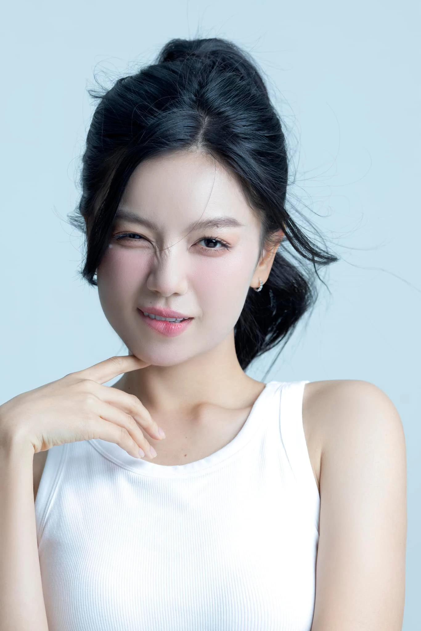 Lê hạ anh 4